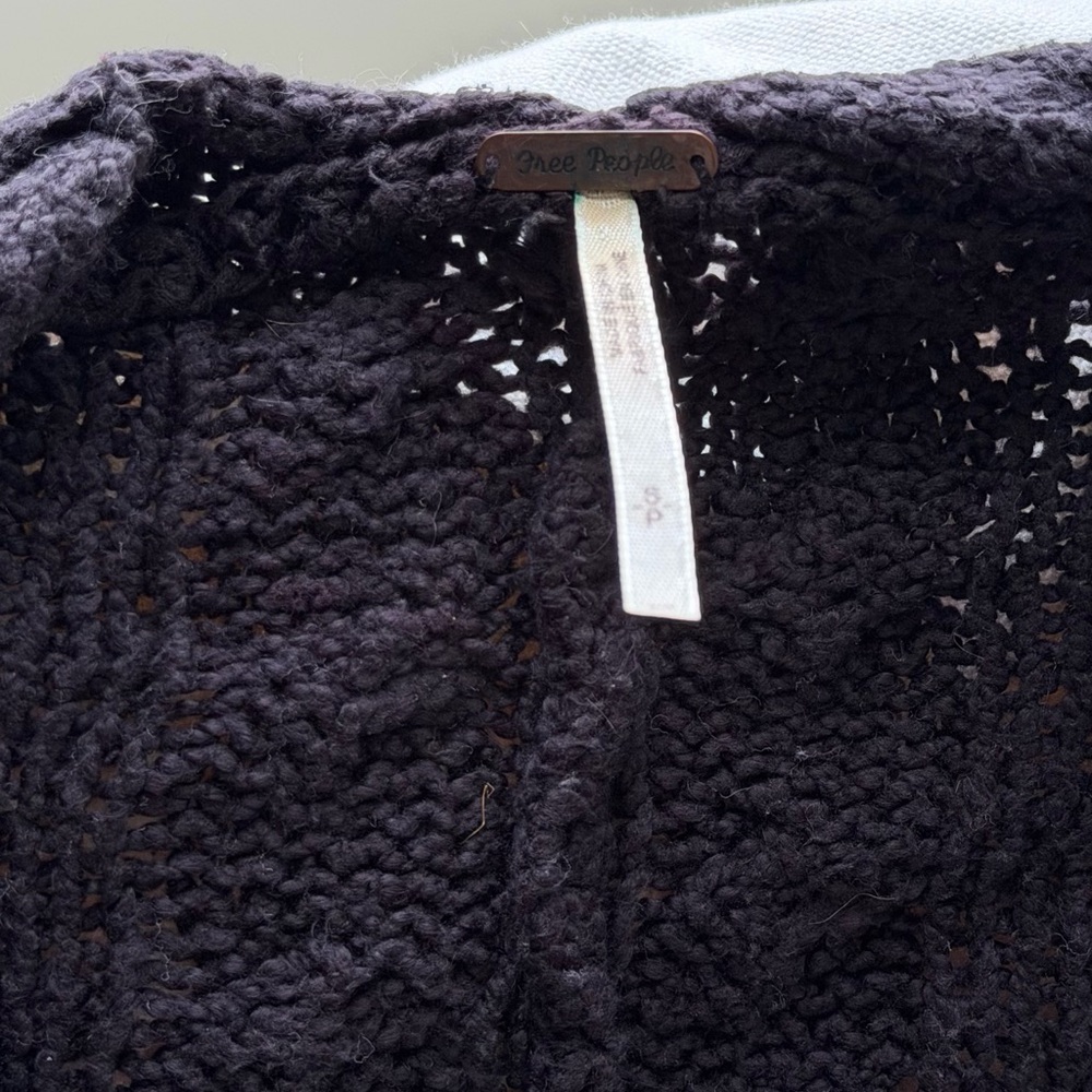 2010s Free People Black Tunic Sweater